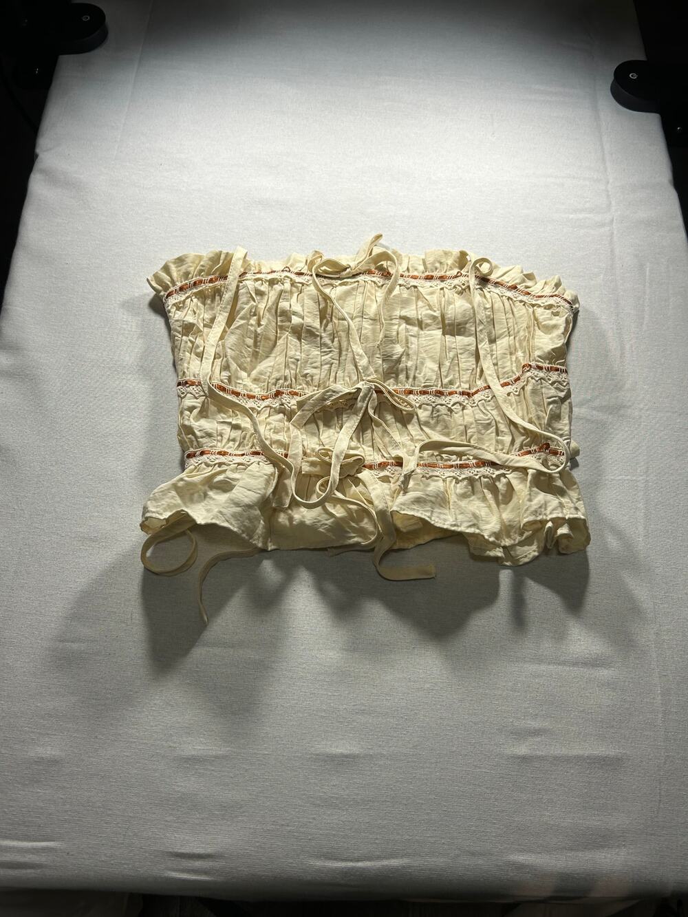 RTY/Thirty Cream Ruffle Smocked Tie Strap Corset Top Size Small